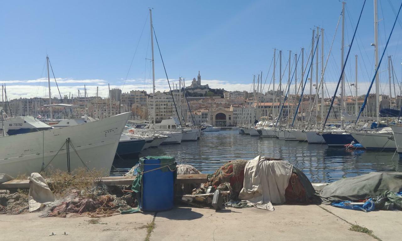 La Maison De Valentino Marseille Luaran gambar